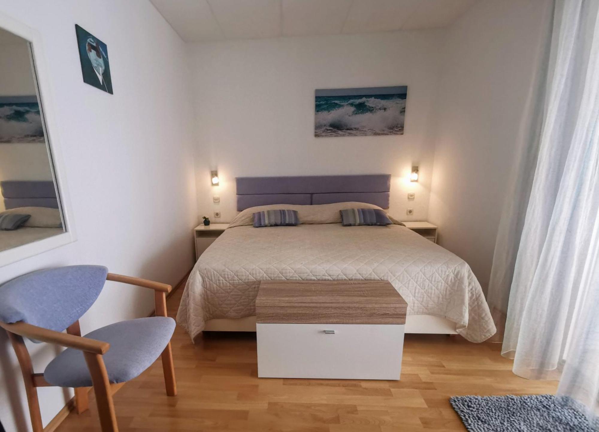 Guesthouse Apartment Bozica Бол Экстерьер фото