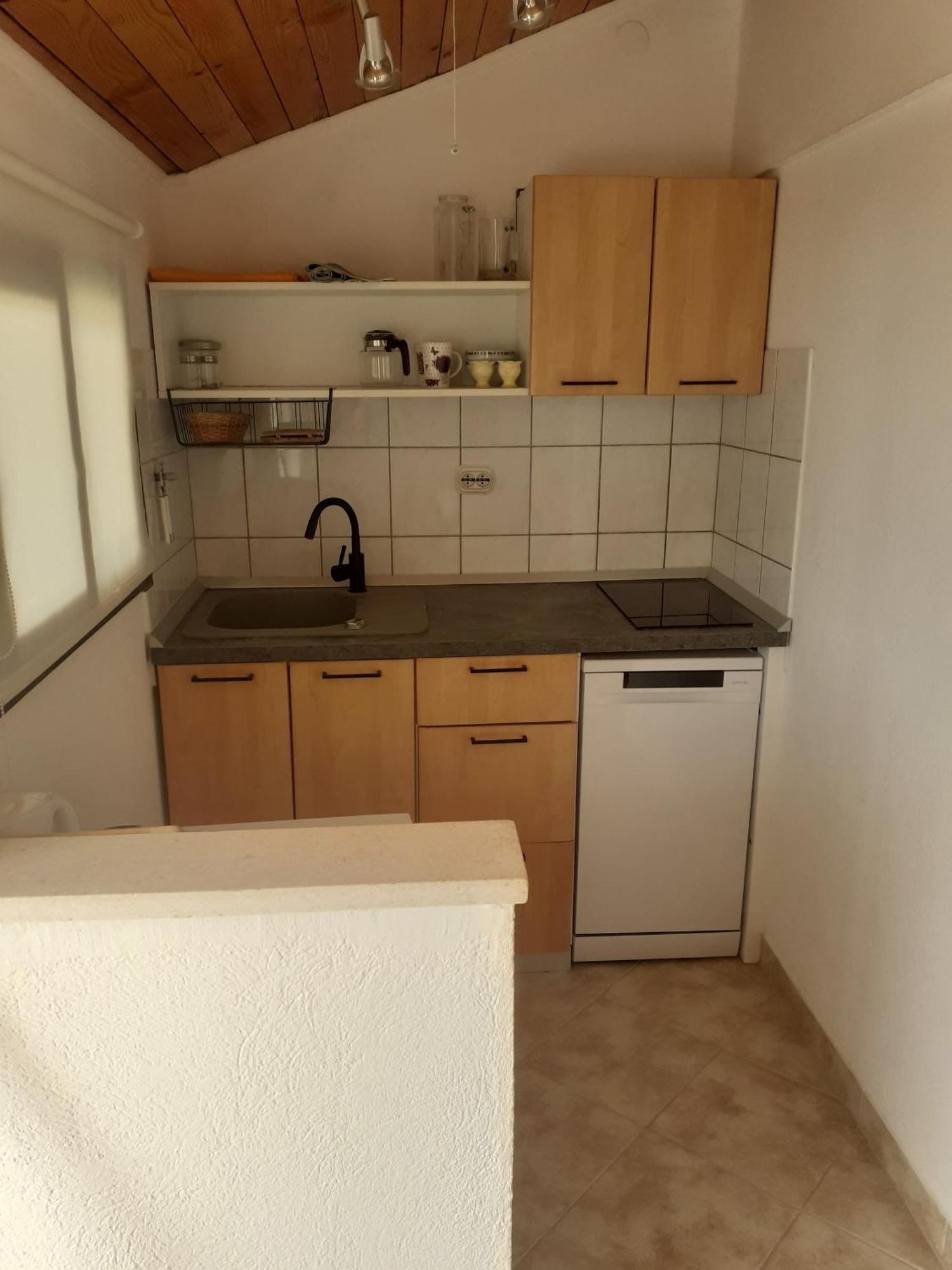 Guesthouse Apartment Bozica Бол Экстерьер фото